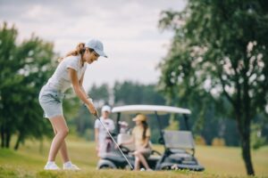 Comment choisir la balle de golf adaptée à votre niveau de jeu